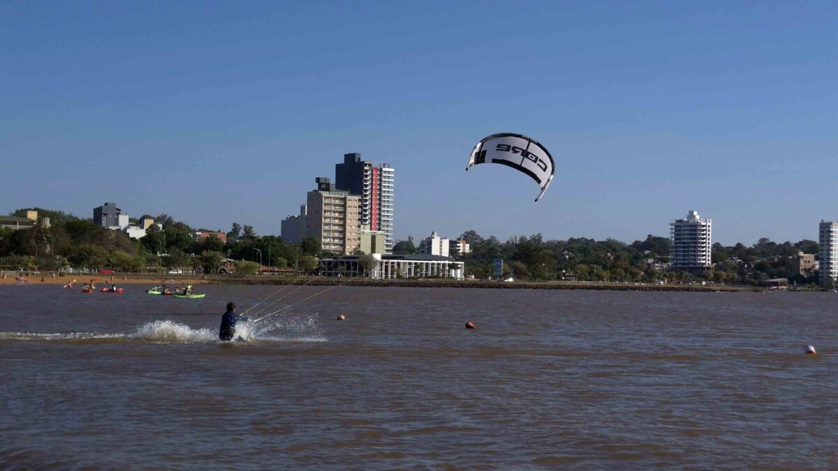El Posadas KiteFest reunio a riders de Misiones y la region en El Brete 2 - 1