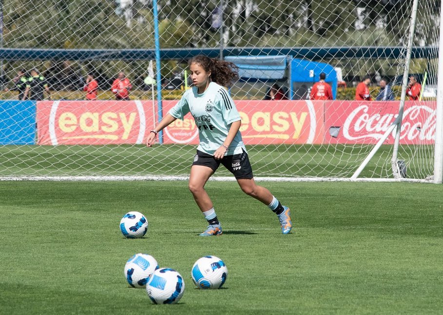 Con el Mundial a la vista, la misionera Delfina Silvestri fue convocada a la Selección Femenina Sub 20
