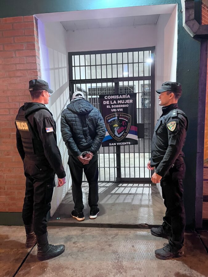 Nueve detenidos, ganado recuperado y bienes robados incautados tras un dispositivo de seguridad en Misiones 4 8 - Nueve detenidos ganado recuperado y bienes robados incautados tras un dispositivo de seguridad en Misiones 5 - 7