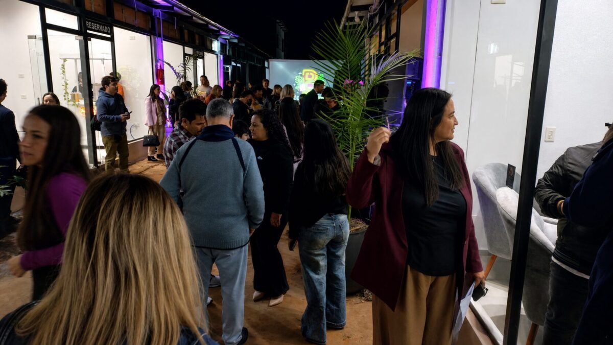 El Paseo Bencivenga realizó su preinauguración y se prepara para la apertura con el 95% de los locales alquilados 1 2 - PASEO BENCI - 1