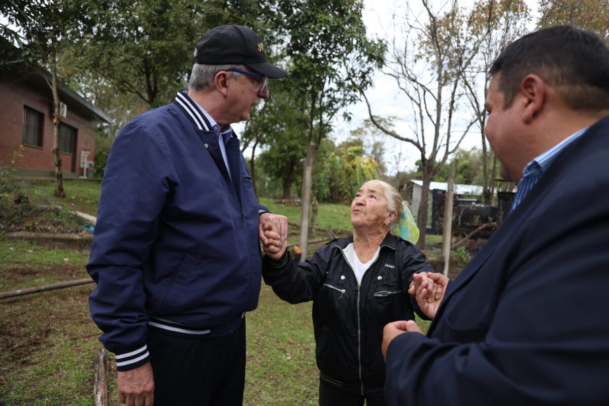 Passalacqua destaco el plan hidrico provincial tras inaugurar una perforacion en Cerro Cora 3 - 9