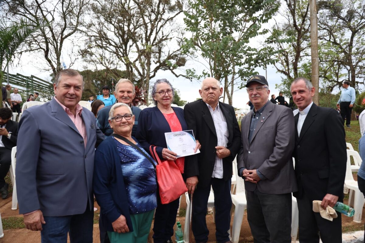Passalacqua encabezó el 126° aniversario de Azara y supervisó obras: "No dejen que los dividan" 15 30 - Passalacqua encabezo el 126° aniversario de Azara y superviso obras No dejen que los dividan 8 - 29