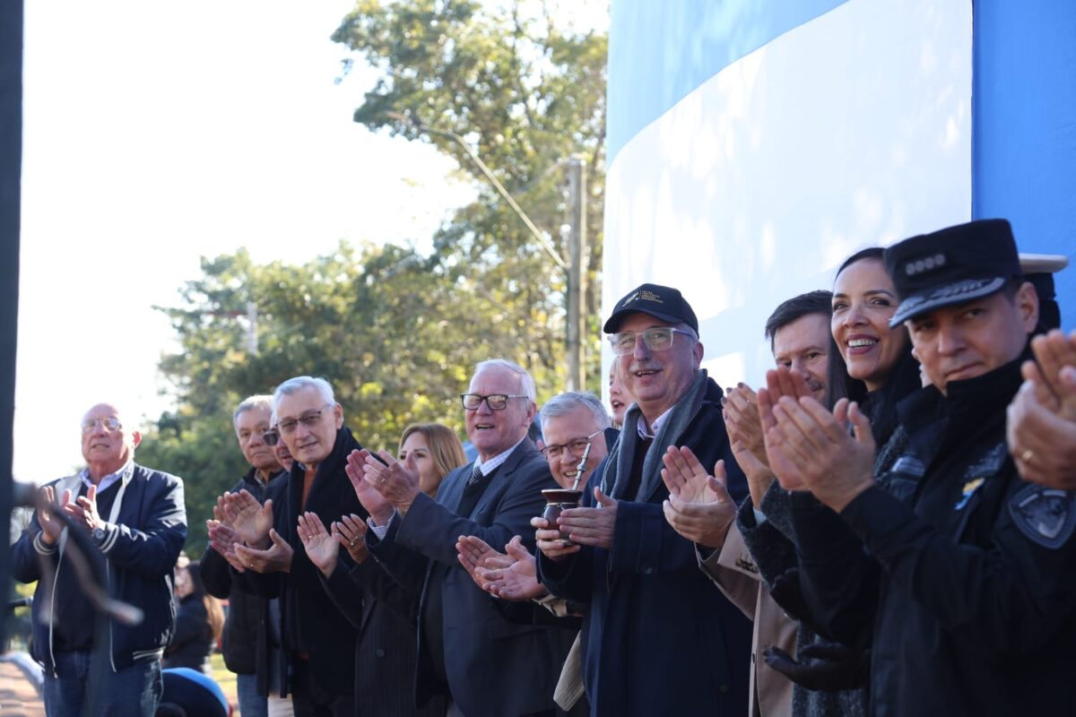 Passalacqua encabezó el 99° aniversario de Puerto Leoni y reivindicó el legado de los pioneros de Misiones 7 14 - Passalacqua encabezo el 99° aniversario de Puerto Leoni y reivindico el legado de los pioneros de Misiones 12 - 13