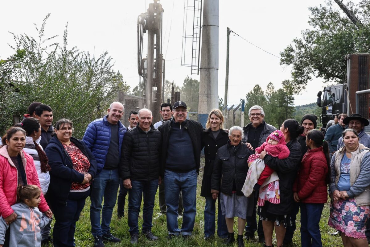 Passalacqua encabezó la habilitación de una perforación que mejora el servicio de agua para familias en Almafuerte 1 2 - Passalacqua encabezo la habilitacion de una perforacion que mejora el servicio de agua para familias en Almafuerte 1 - 1