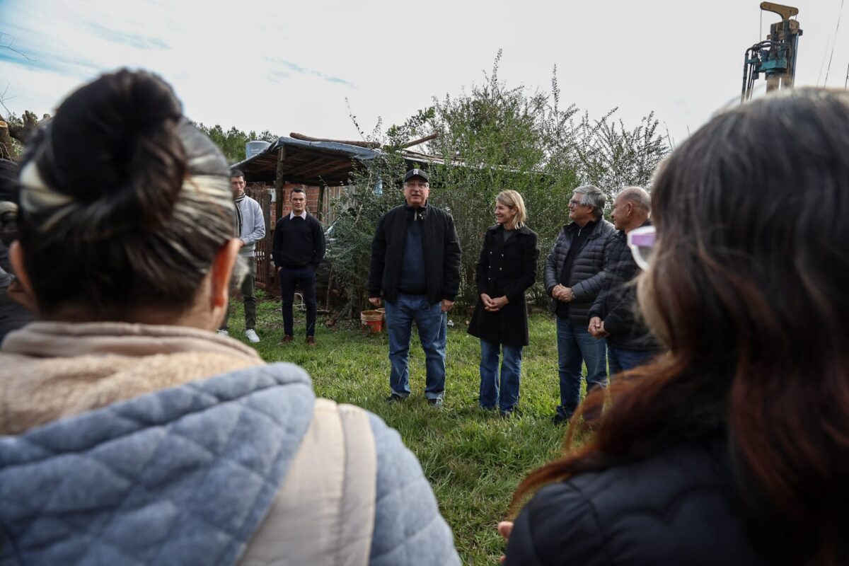 Passalacqua encabezó la habilitación de una perforación que mejora el servicio de agua para familias en Almafuerte 9 18 - Passalacqua encabezo la habilitacion de una perforacion que mejora el servicio de agua para familias en Almafuerte 2 - 17