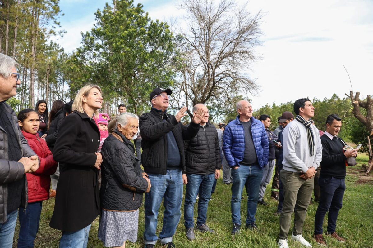 Passalacqua encabezó la habilitación de una perforación que mejora el servicio de agua para familias en Almafuerte 7 14 - Passalacqua encabezo la habilitacion de una perforacion que mejora el servicio de agua para familias en Almafuerte 6 - 13