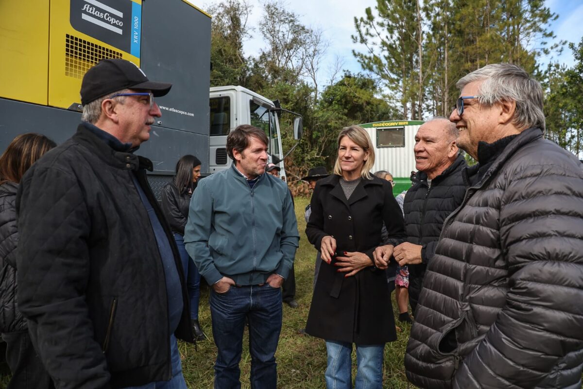 Passalacqua encabezó la habilitación de una perforación que mejora el servicio de agua para familias en Almafuerte 6 12 - Passalacqua encabezo la habilitacion de una perforacion que mejora el servicio de agua para familias en Almafuerte 7 - 11