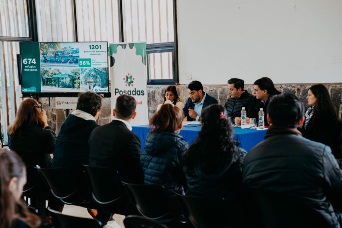 Empresarios expusieron una tarifa técnica de $5.646 en la audiencia pública por el transporte en Posadas 1 2 - audiencia publica 1 - 1