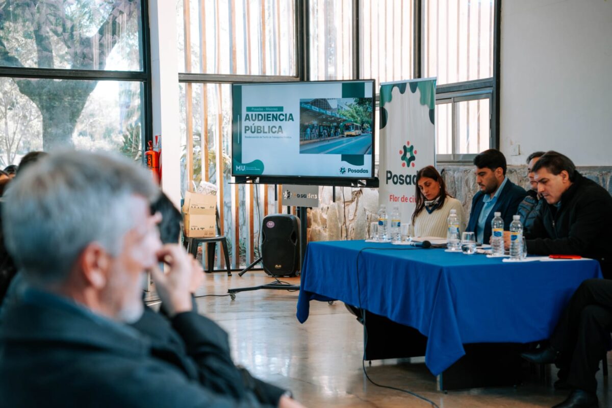 Empresarios expusieron una tarifa técnica de $5.646 en la audiencia pública por el transporte en Posadas 5 10 - audiencia publica 4 - 9