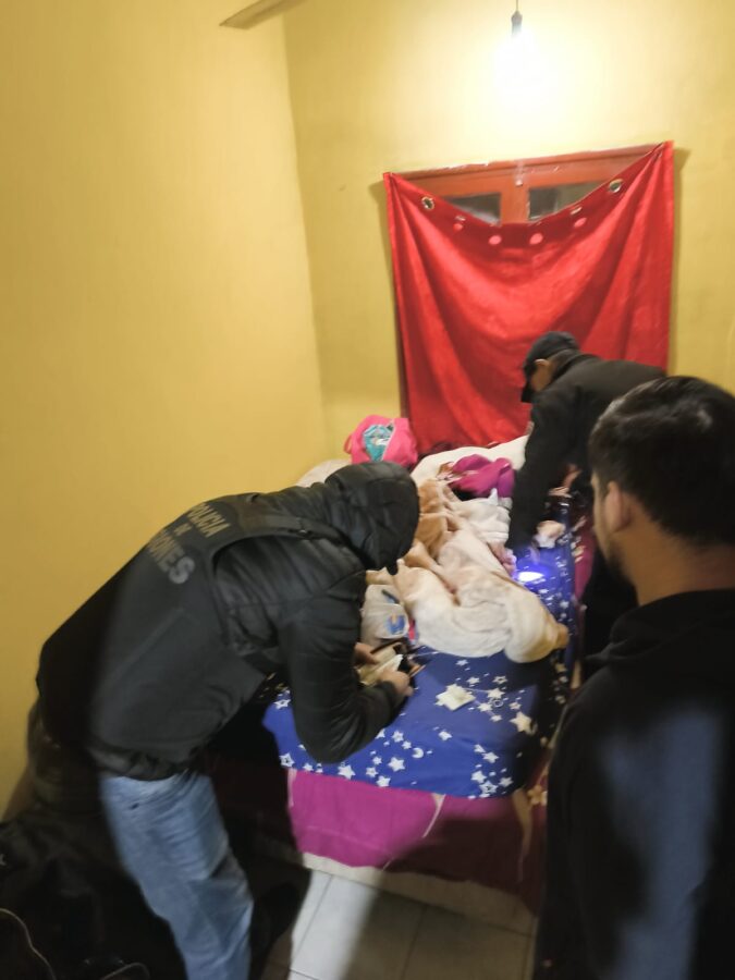 Allanaron la casa donde se ocultaba la banda brasileña detenida en Oberá y recuperaron más objetos robados 1 2 - banda en obera 2 - 1