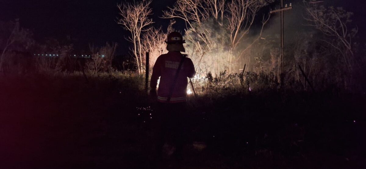 Operario de EMSA resultó herido al reparar daños provocados por incendios: bomberos ya superan las 60 intervenciones 7 14 - bombero e intervencions 7 - 13