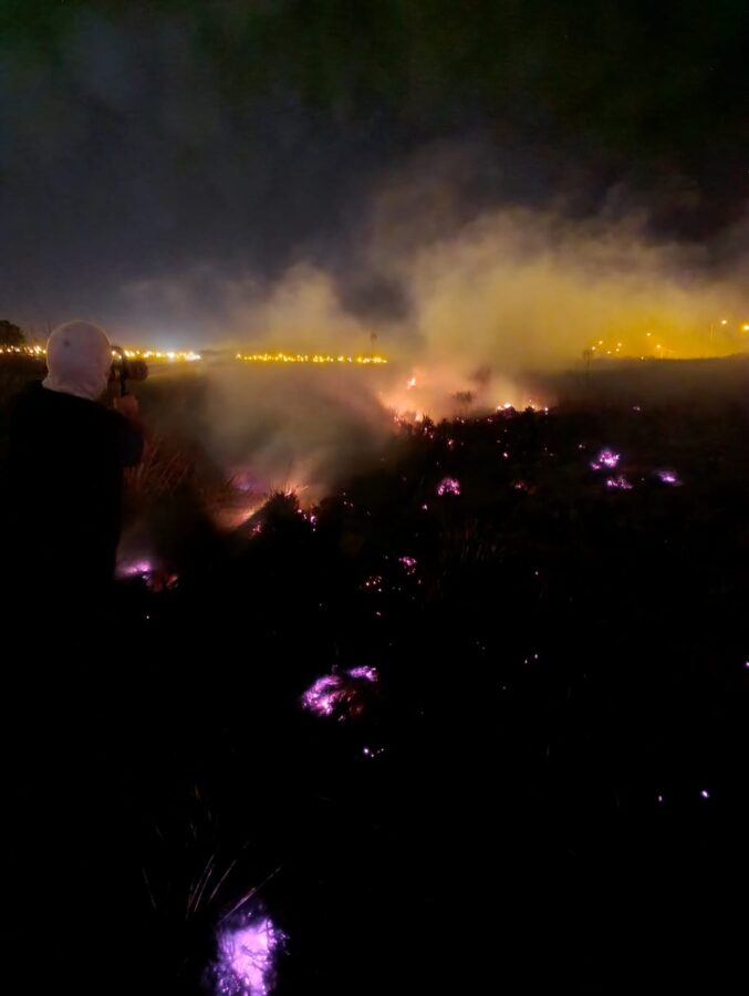 Operario de EMSA resultó herido al reparar daños provocados por incendios: bomberos ya superan las 60 intervenciones 9 18 - bombero e intervencions 9 - 17