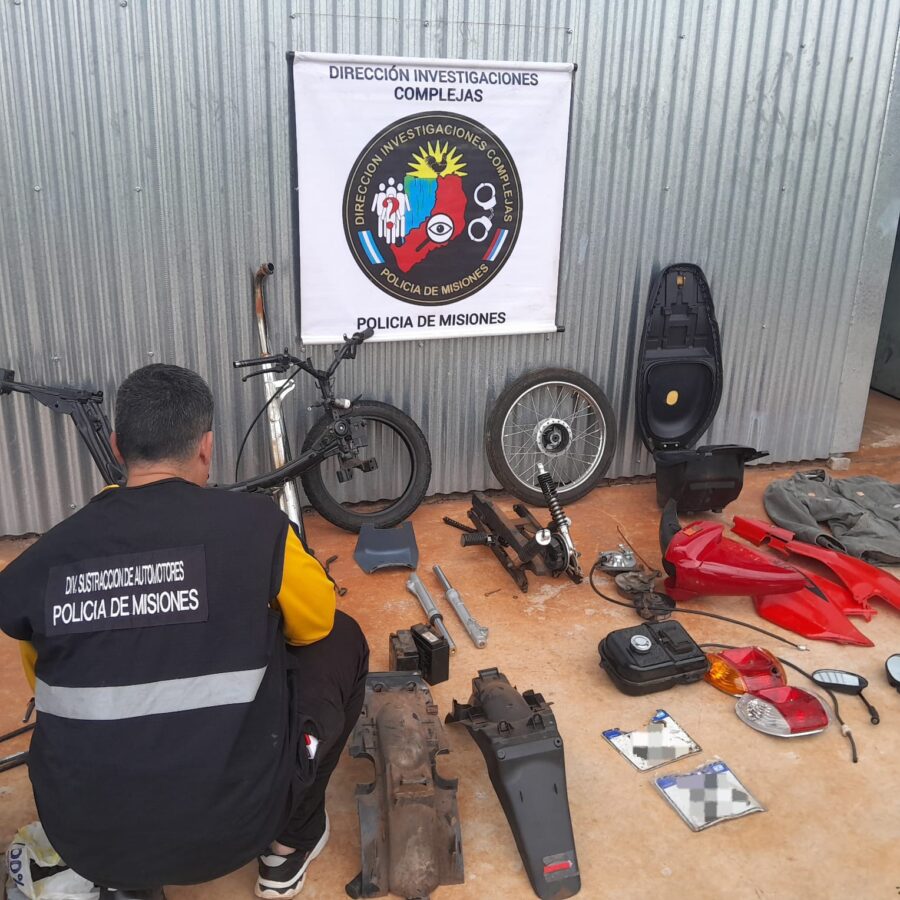 Tras seguir las pistas de un roba motos, la Policía desmanteló un desarmadero clandestino en Posadas 1 2 - desarmadero 2 - 1