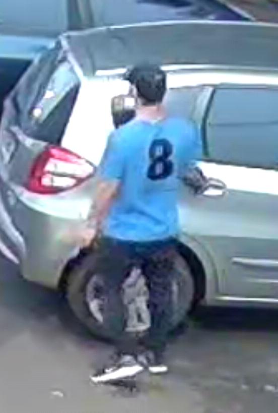 Detuvieron a un hombre que robó un auto y se lo prestó a su ex cuñado en Puerto Iguazú 1 2 - detenido 1 - 1