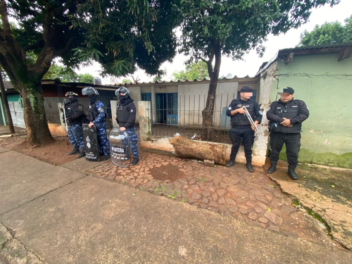 detenidos 1 1 - 1