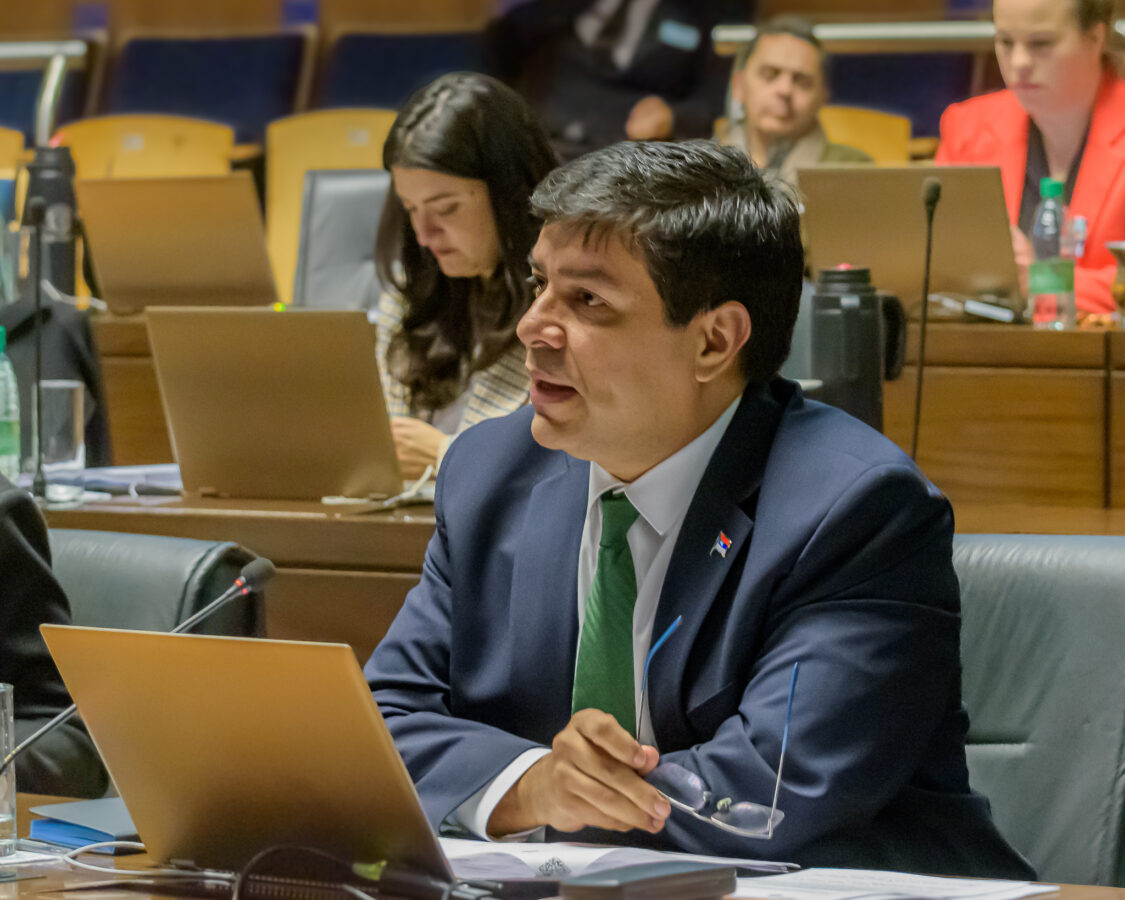 La Legislatura provincial aprobó tres nuevas leyes para producción, educación y control fronterizo 5 10 - legislatura 2 - 9