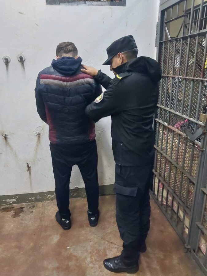 Amenazó a su madre con un machete: terminó tras las rejas en Apóstoles 1 2 - violento en apostoles 1 - 1