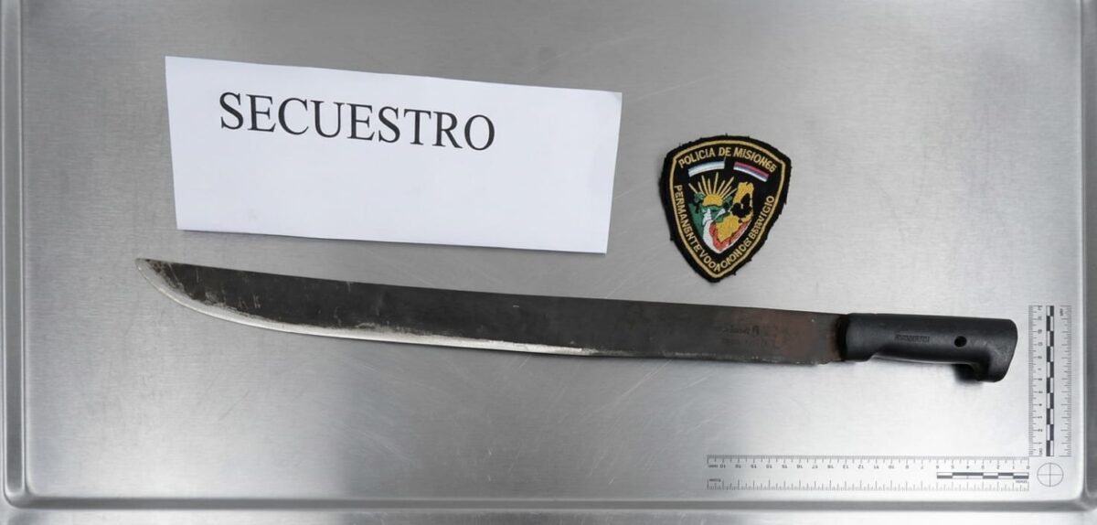 Amenazó a su madre con un machete: terminó tras las rejas en Apóstoles 2 4 - violento en apostoles 2 - 3