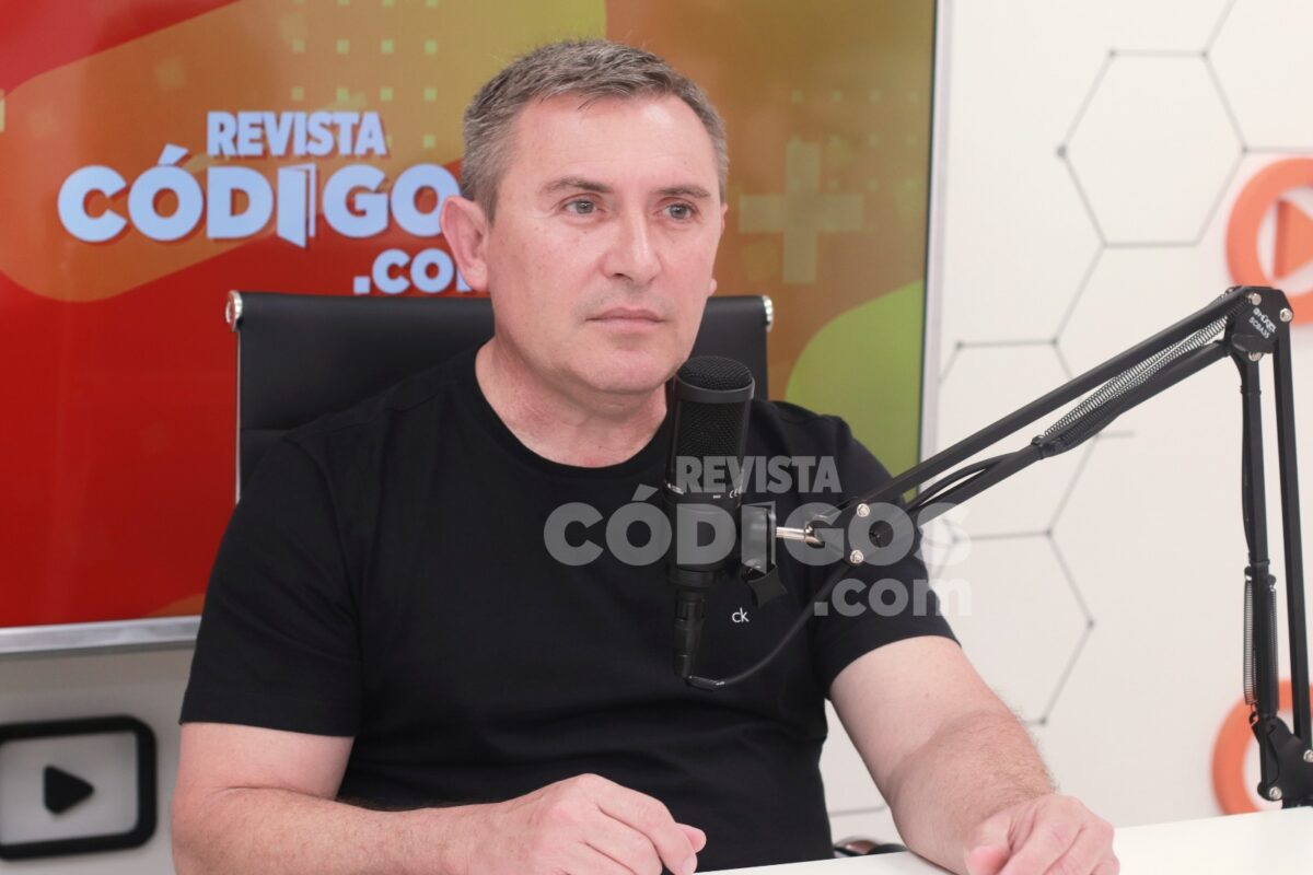 Carlos Kako Sartori paso por el streaming de Codigos 6 - 11