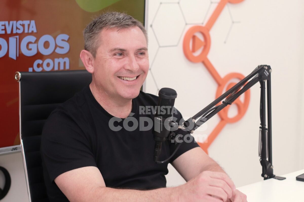 Carlos Kako Sartori paso por el streaming de Codigos 8 - 5