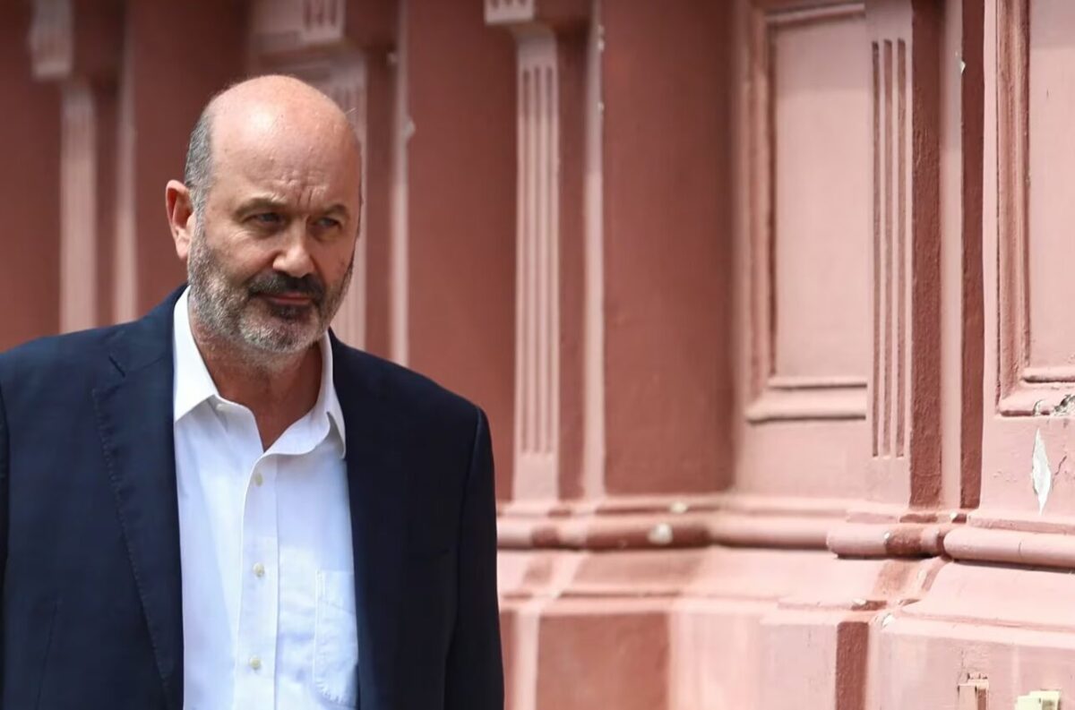 Casa Rosada ratificó a Sturzenegger y descartó su salida del Gobierno de Milei