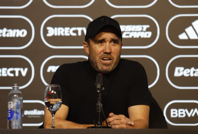 Coudet dejó de ser el técnico de River y Ponzio asumirá de manera interina