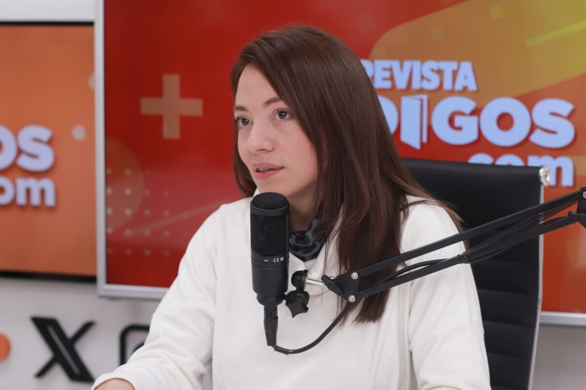 Cristian Garrido y Rita Flores pasaron por el streaming de Codigos 3 - 15