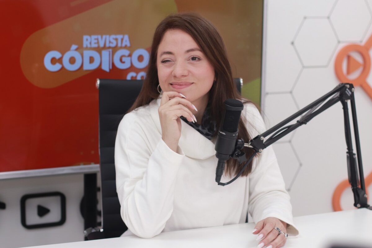 Cristian Garrido y Rita Flores pasaron por el streaming de Codigos 5 - 13