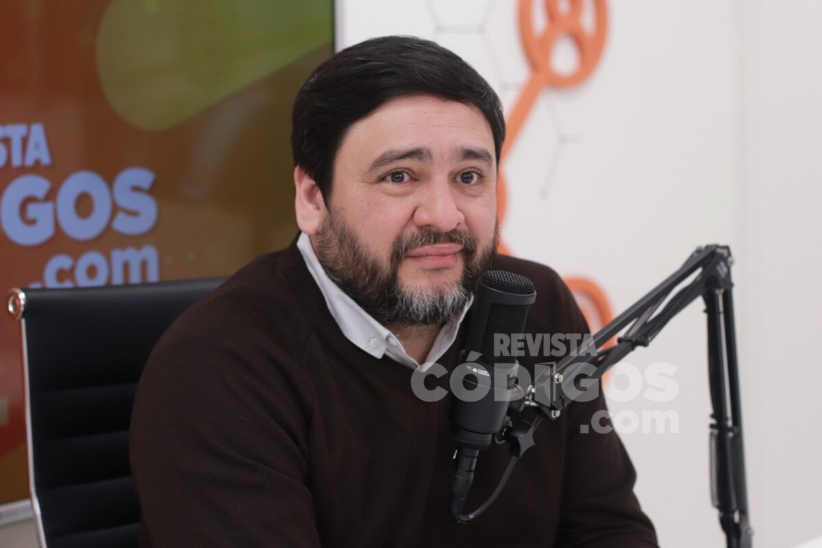 Cristian Garrido y Rita Flores pasaron por el streaming de Codigos 8 - 7