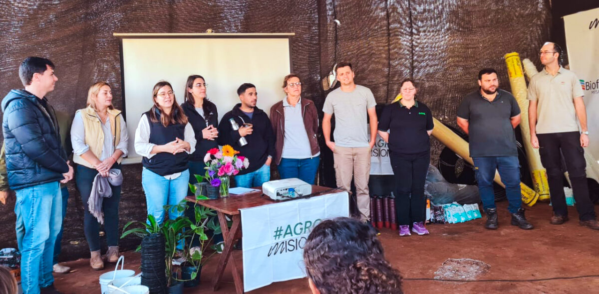 La floricultura llega a siete municipios como nueva alternativa para familias tabacaleras 2 4 - Diversificacion Floricultura AgroMisiones 1 - 3