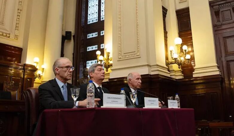 La Corte Suprema limitó el uso de los DNU y ratificó que el Ejecutivo no puede reemplazar al Congreso