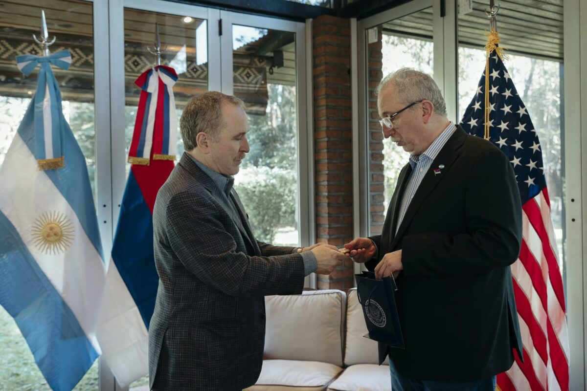 Passalacqua recibio al embajador de Estados Unidos y fortalecio la agenda de seguridad fronteriza en Misiones 3 - 1