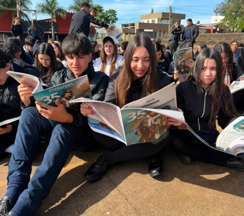 Plaza de Lectura en Garupa 1 - 1