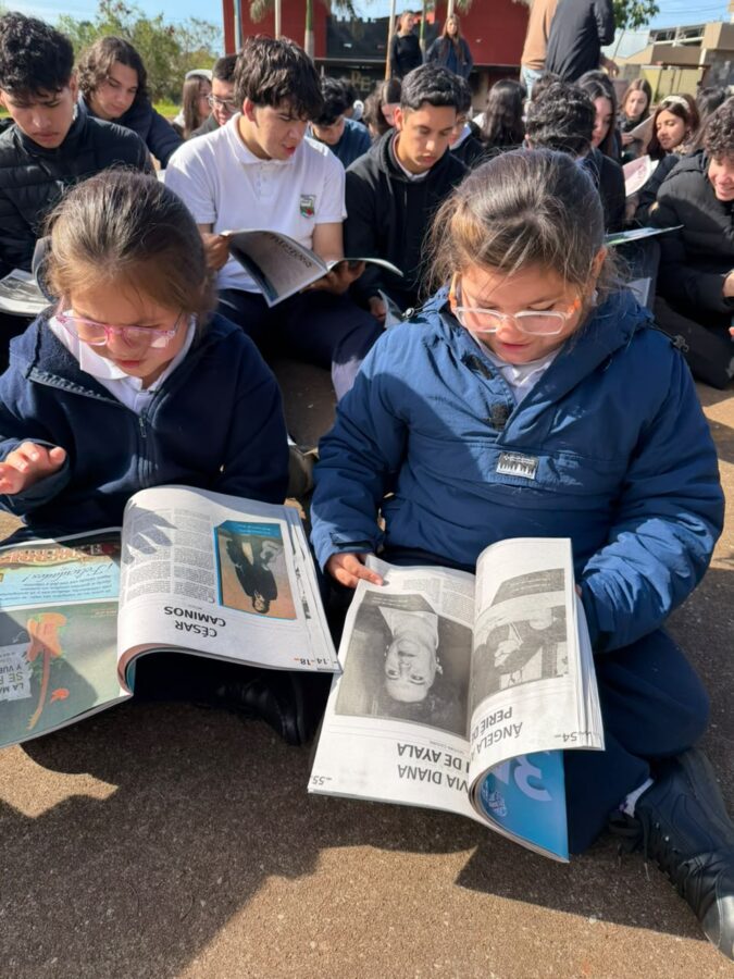 Plaza de Lectura en Garupa 6 - 7