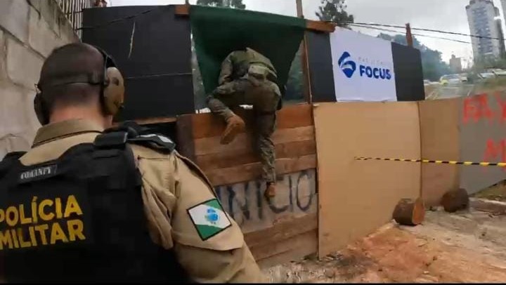 Policías del GOE de Misiones participaron en una competencia internacional de tiro en Brasil 1 2 - Policias del GOE de Misiones participaron en una competencia internacional de tiro en Brasil 6 - 1