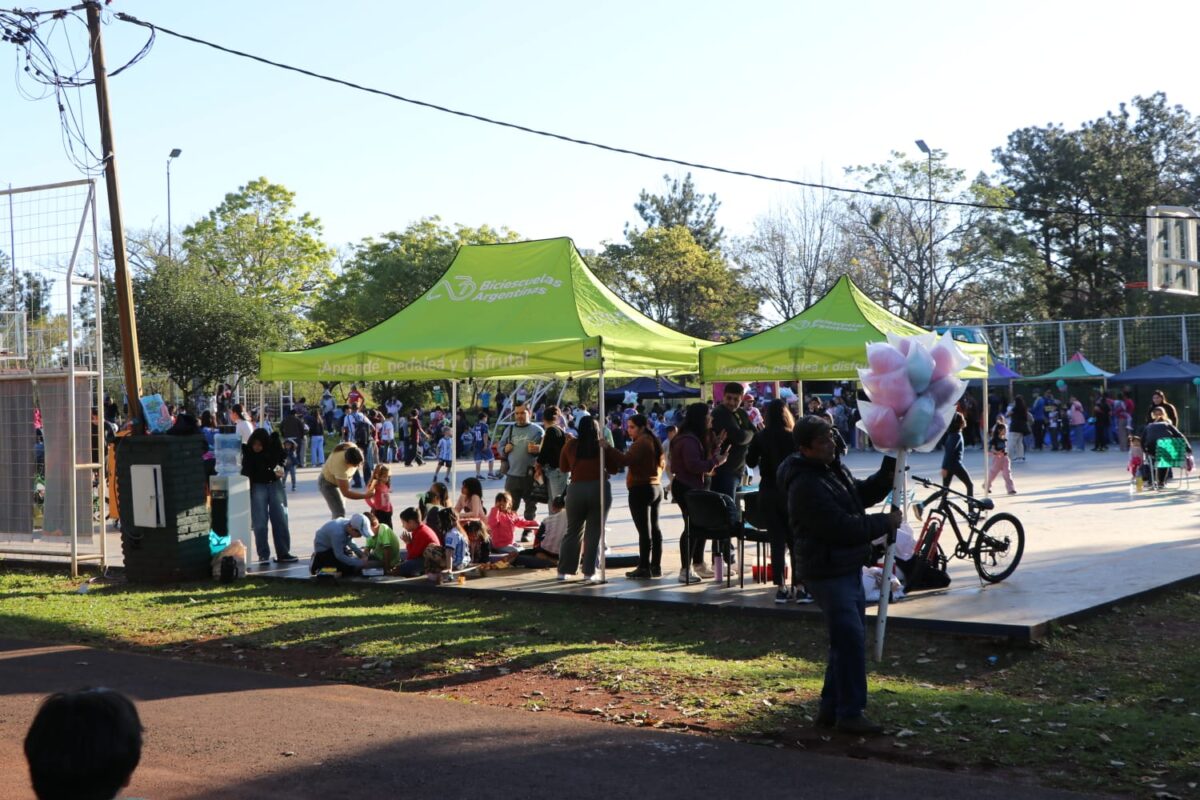 Posadas celebró el Día del Niño con una jornada de juegos, deportes y paseos en La Jangada 8 16 - Posadas celebro el Dia del Nino con una jornada de juegos deportes y paseos en La Jangada 2 - 15