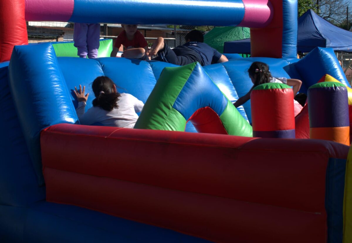 Posadas celebró el Día del Niño con una jornada de juegos, deportes y paseos en La Jangada 5 10 - Posadas celebro el Dia del Nino con una jornada de juegos deportes y paseos en La Jangada 5 - 9