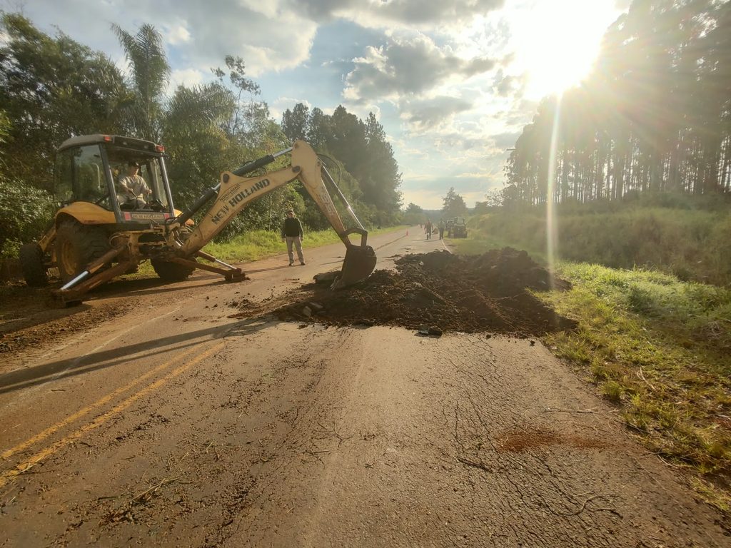 Vialidad de Misiones intensifica el bacheo en las rutas provinciales 9, 11 y 223 4 8 - RP 223 BACHEO PROFUNDO II - 7