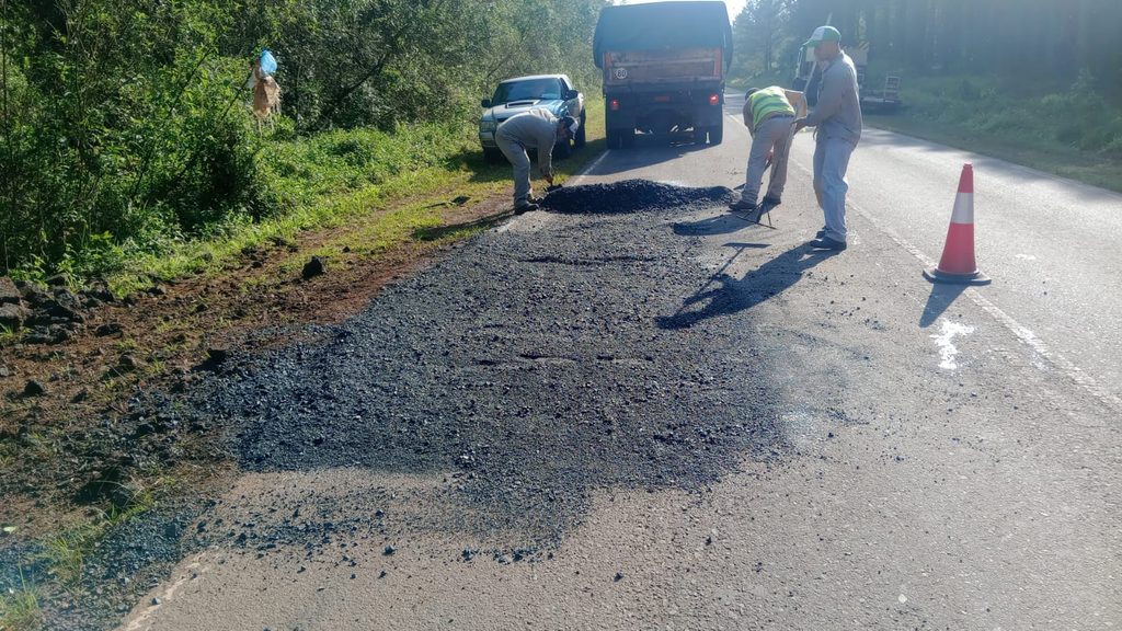 Vialidad de Misiones intensifica el bacheo en las rutas provinciales 9, 11 y 223 2 4 - RP 9 BACHEO PROFUNDO - 3