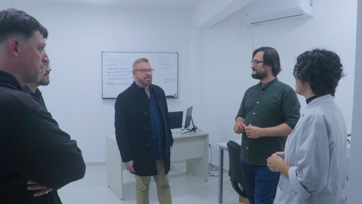 Rabinovich destacó la calidad científica de Misiones y acompañó la inauguración del nuevo laboratorio del IMC