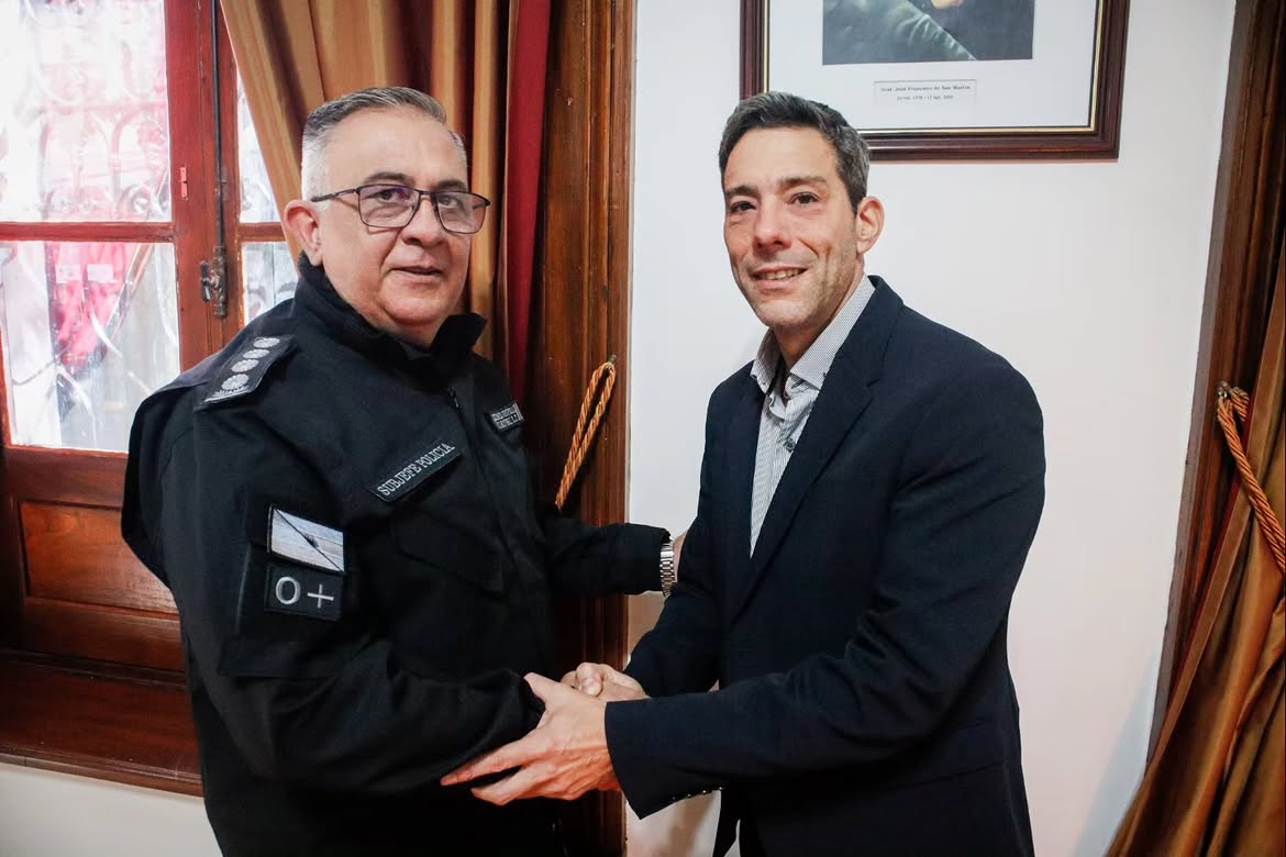 Raul Maslowski fue designado subjefe de la Policia de Misiones y Hugo Gonzalez quedo al frente de Seguridad 3 - 5