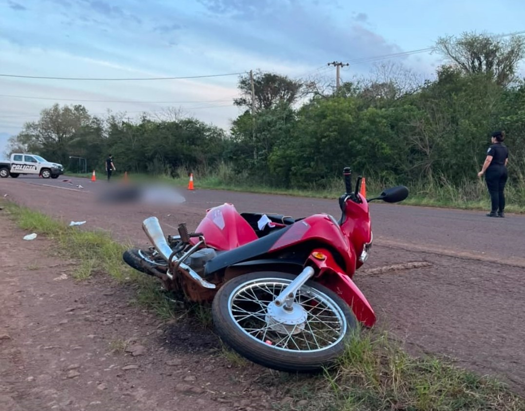 Una joven murió tras ser embestida por una camioneta en San Javier: el conductor huyó y dio positivo en alcoholemia
