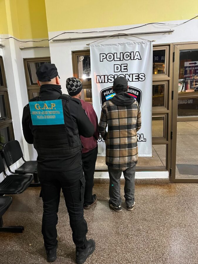 Una madrugada de operativos dejó 23 detenidos en distintos puntos de Misiones 4 8 - Una madrugada de operativos dejo 23 detenidos en distintos puntos de Misiones 8 - 7