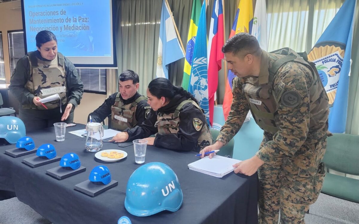 Una policia misionera avanza en su preparacion para integrar Misiones de Paz de la ONU 1 - 7