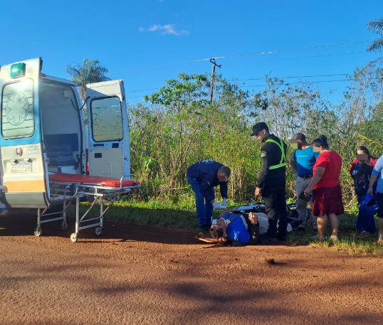 Alem: motociclista fue hospitalizado tras ser atropellado por vehículo que se dio a la fuga