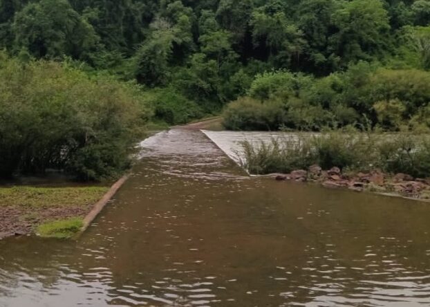 Cerraron el acceso al Parque Provincial Moconá por la crecida del arroyo Yabotí
