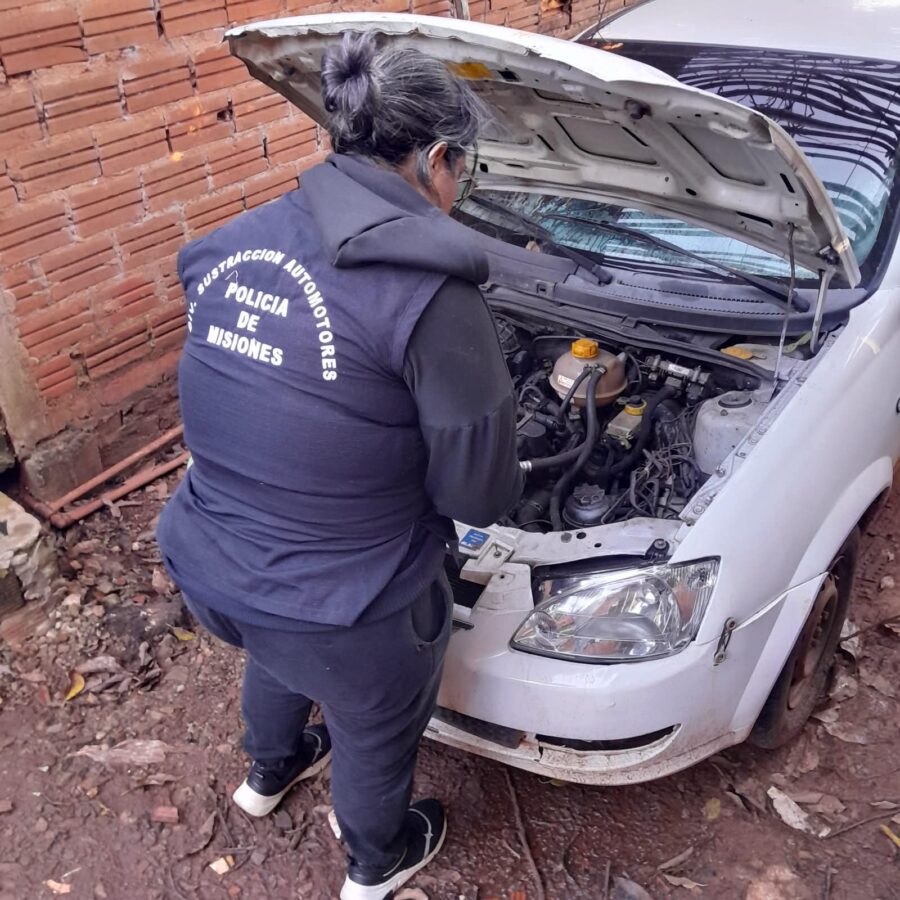 Cinco detenidos en Posadas tras siete allanamientos: secuestraron droga, municiones y dinero en efectivo 2 4 - cinco detenidos 2 - 3