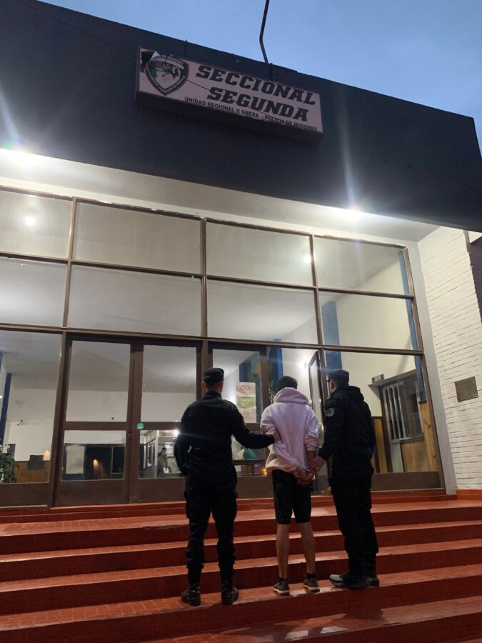 Tres hombres fueron detenidos en Oberá y Campo Viera por distintos hechos delictivos 2 4 - detenidos 2 - 3