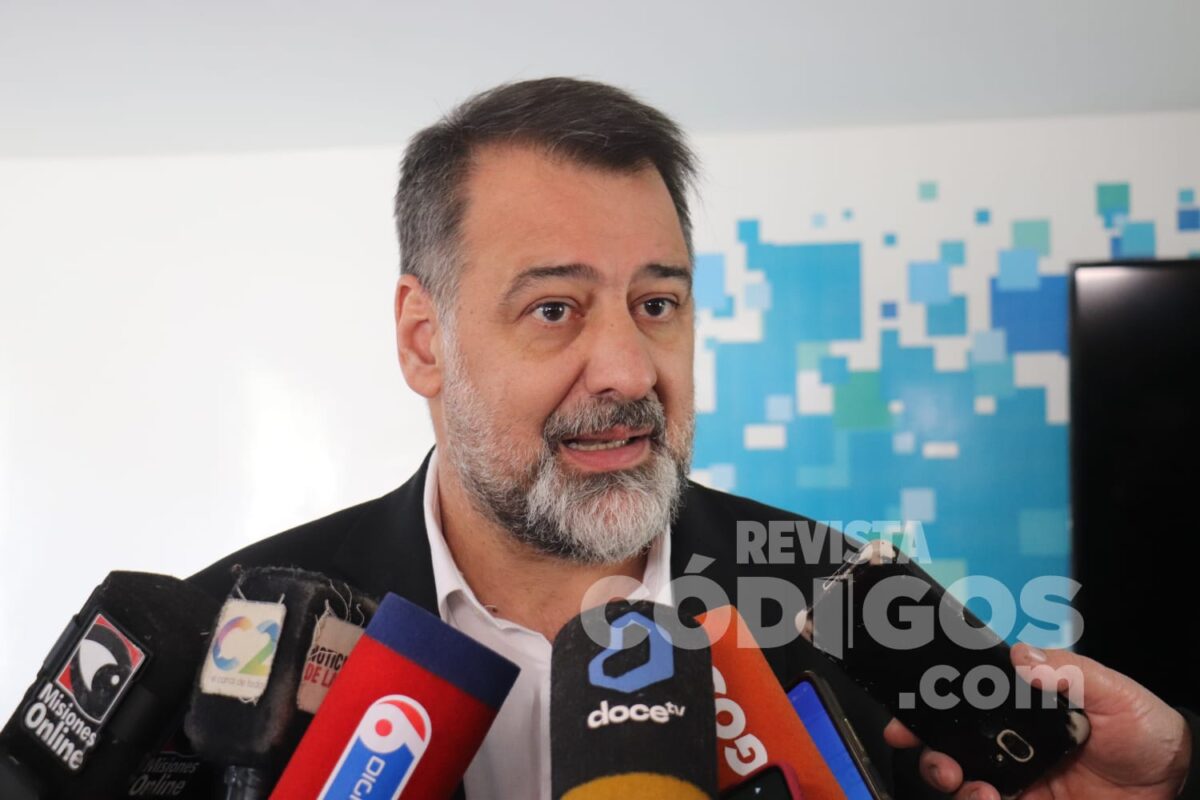 hector gonzález, ministro salud