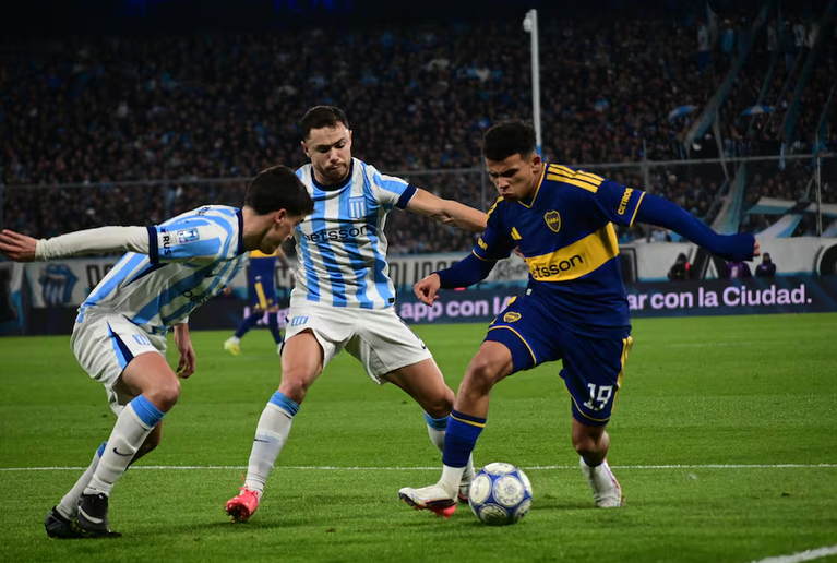 Boca jugó bien, pero no logró quebrar la resistencia de Racing y empataron 1-1